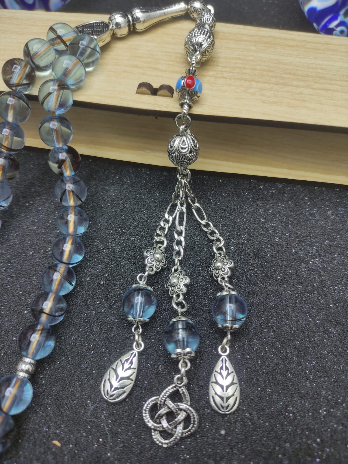 Saç Telli Şeffaf Mavi Tesbih